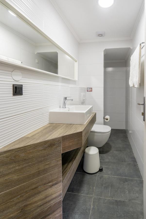 Bemyguest Comfort Zefyros Neoi Poroi Exteriör bild