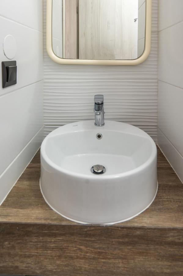 Bemyguest Comfort Zefyros Neoi Poroi Exteriör bild